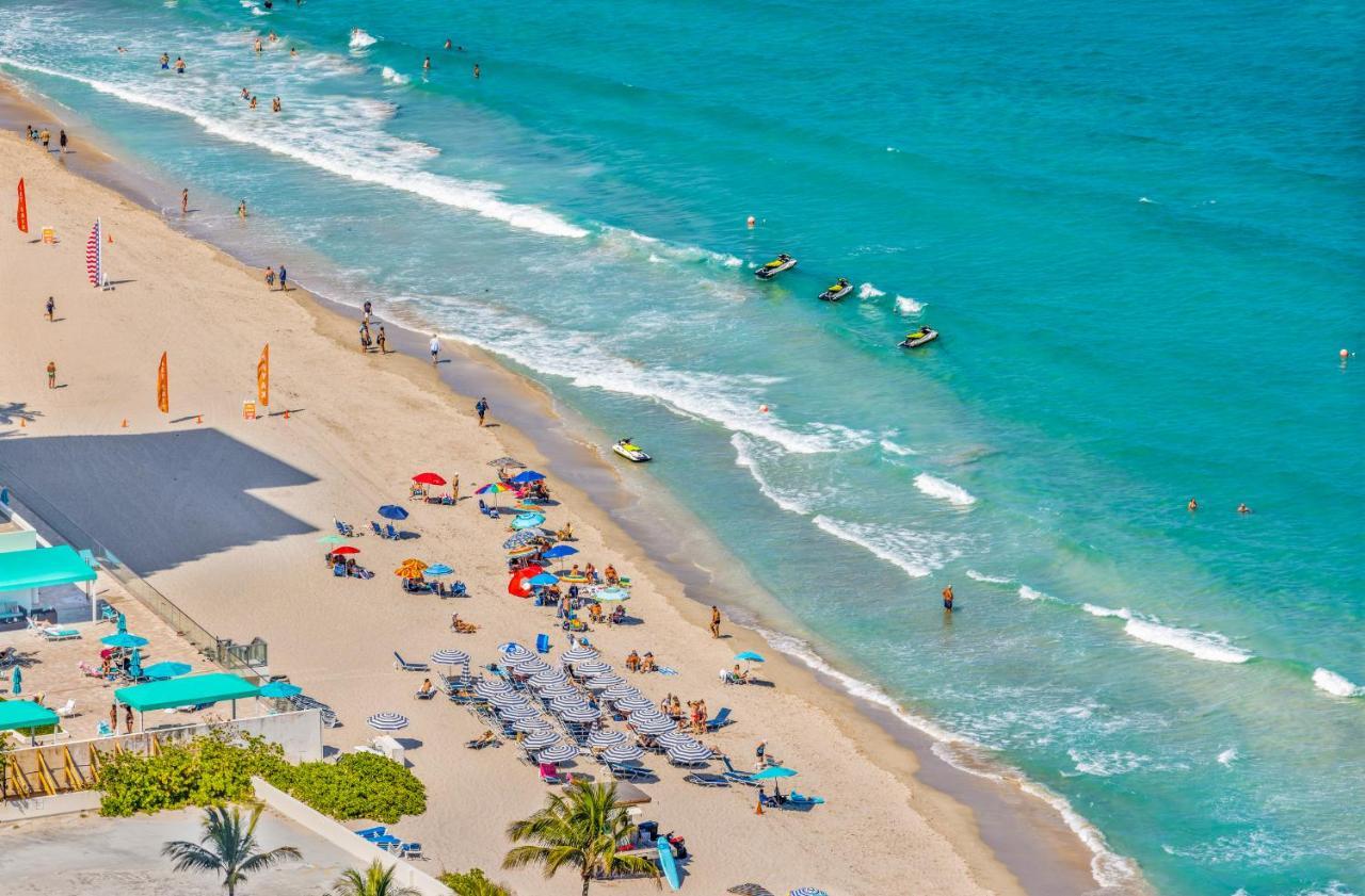 The Ultimate Resort - Beachfront 2 Bedroom Apartment With Direct Ocean View, Rooftop Pool, Hot Tub And Gym Hollywood Exteriör bild