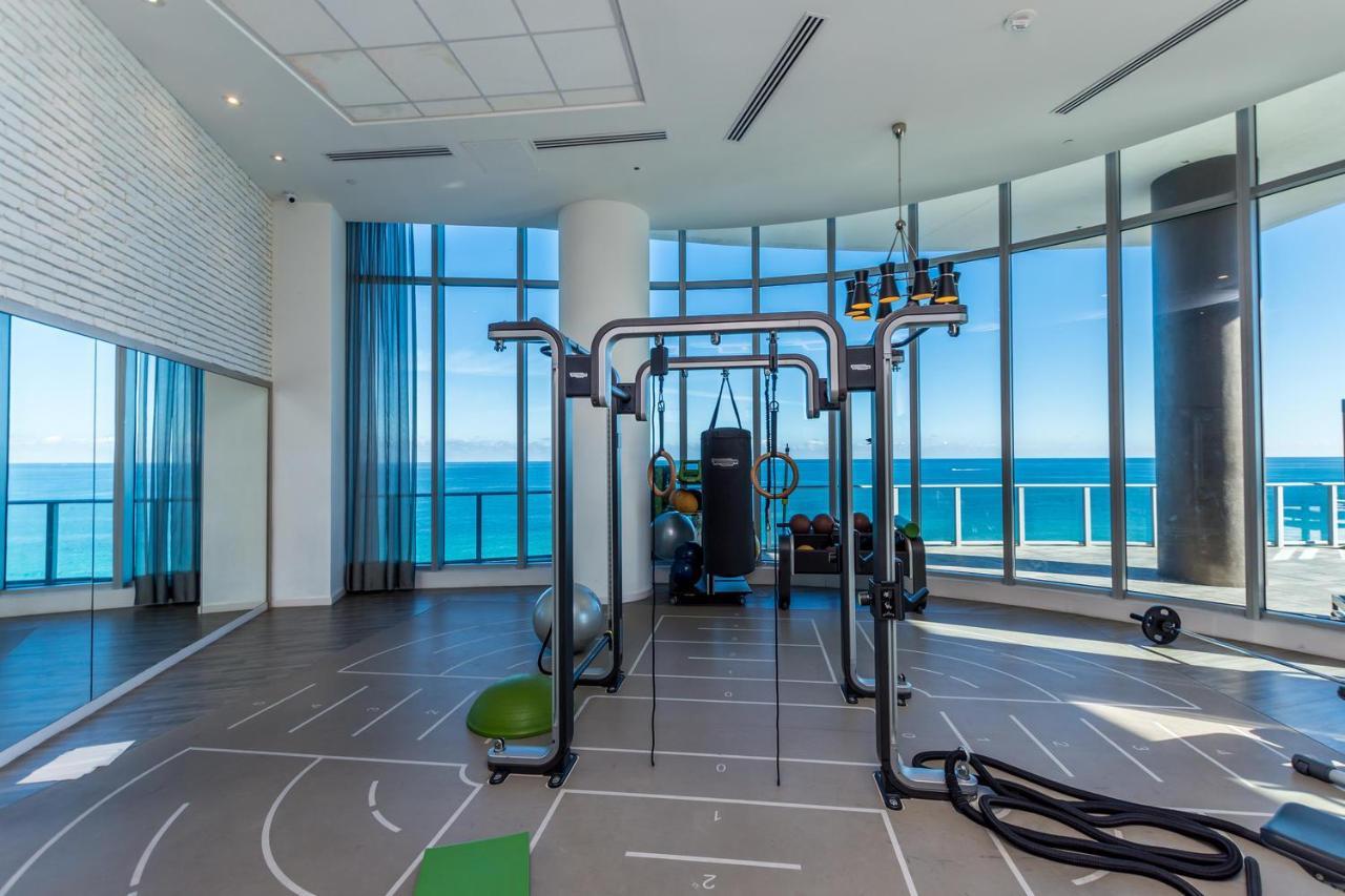 The Ultimate Resort - Beachfront 2 Bedroom Apartment With Direct Ocean View, Rooftop Pool, Hot Tub And Gym Hollywood Exteriör bild