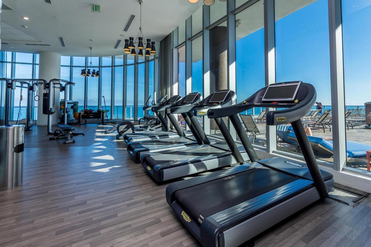 The Ultimate Resort - Beachfront 2 Bedroom Apartment With Direct Ocean View, Rooftop Pool, Hot Tub And Gym Hollywood Exteriör bild