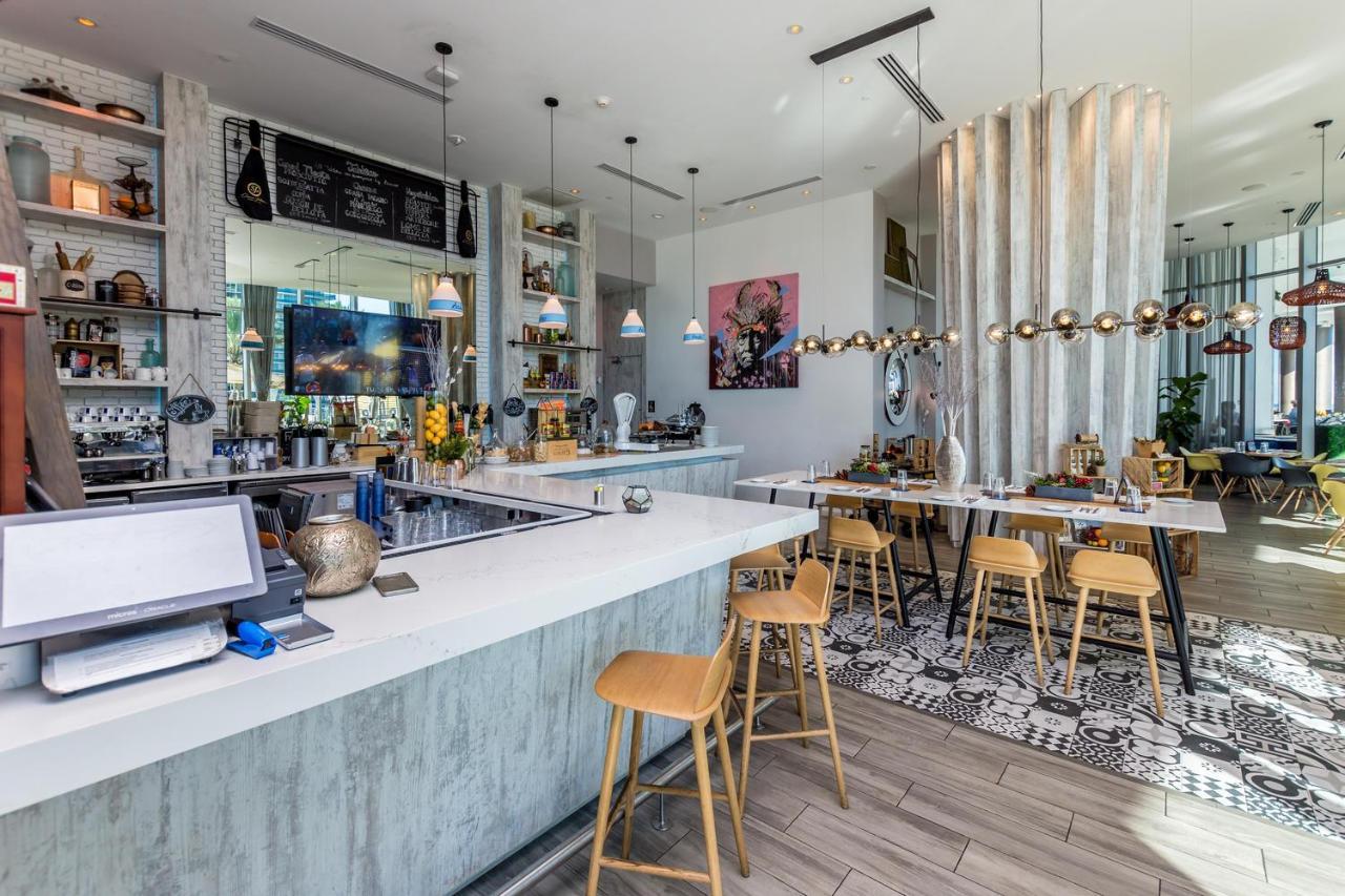 The Ultimate Resort - Beachfront 2 Bedroom Apartment With Direct Ocean View, Rooftop Pool, Hot Tub And Gym Hollywood Exteriör bild